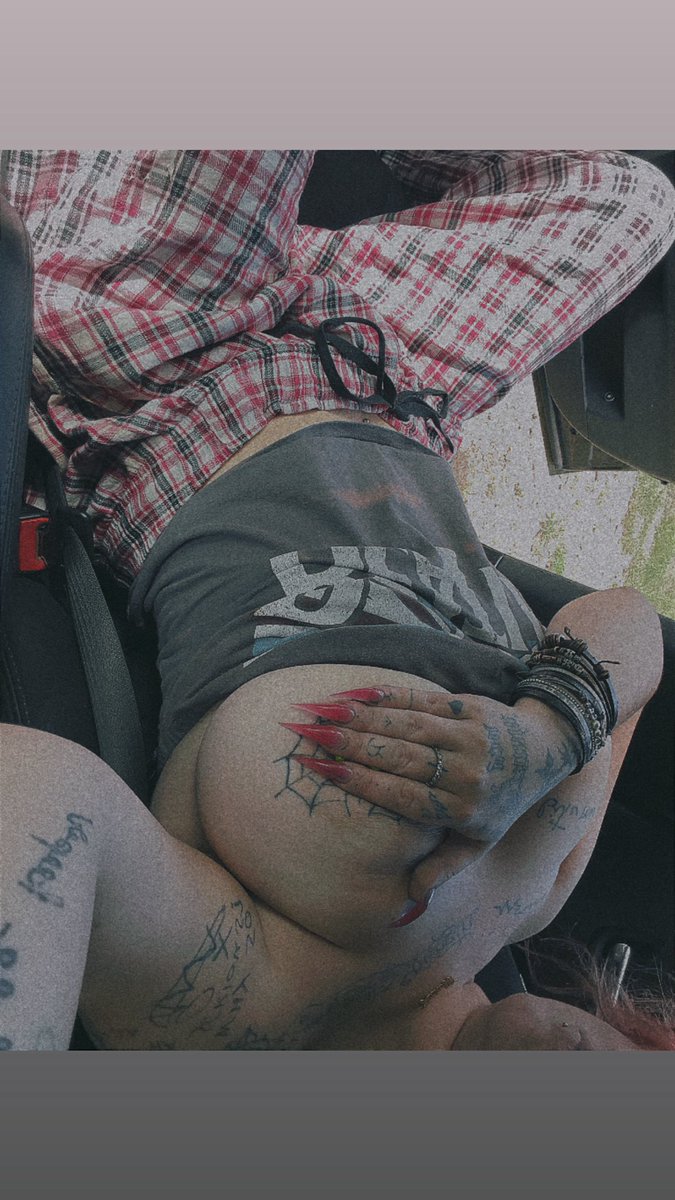 katiebug0811's tweet photo. Come see what your missing out on 😏💦
You won’t regret it 🕸️🖤💦👇🏼
Onlyfans: https://t.co/XD5RnTse02
Tele: https://t.co/6kcH5ajpnu
#OnlyFans #MILF #GothGirl #Thicc #TattedMILF #BigTittieGoth #Lingerie #Anal #DP #Fantasy #SellingCon #LinkInBio #Unlocklt #Menu #CashApp #paypigwanted