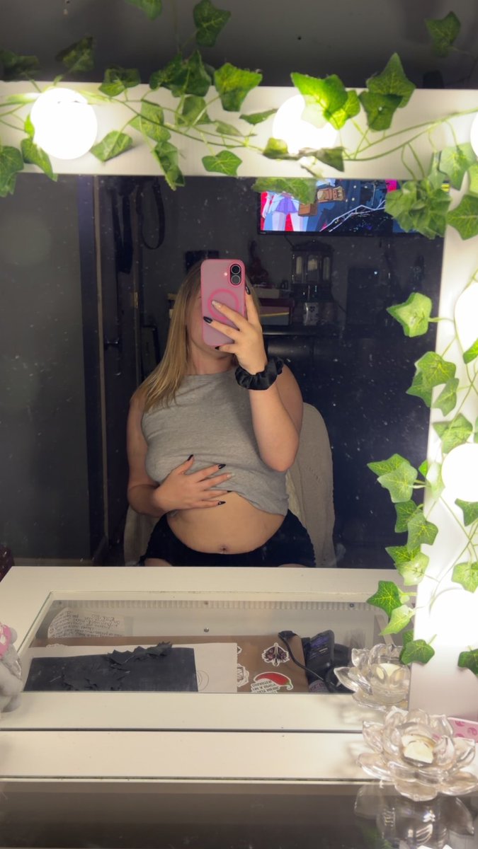 lushlills's tweet photo. So many scammers😩 i just want real guys to bless with my content🥲 #sellingcontent #adultcontent #requests #realguys https://t.co/GutywwPTG2