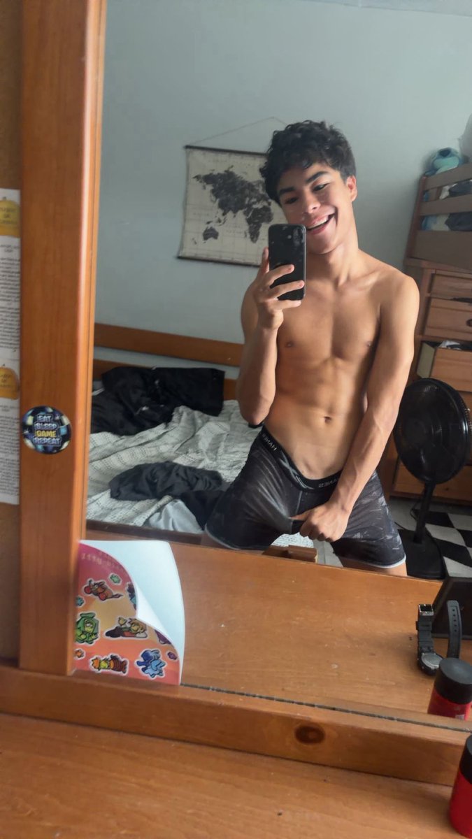 Cragsfle's tweet photo. Ooppss 🥵🥵 https://t.co/GeaYMAUPBv