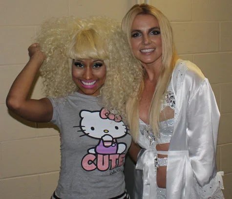 NICKIMINAJ_COL's tweet photo. 💝In 2022, THE QUEEN @NICKIMINAJ sent @britneyspears a message of encouragement after she questioned her dancing skills:

“Not the best dancer?
BRITNEY! PUT YOUR CROWN BACK ON &amp;
LEAVE IT THERE BABY!!! you ARE the best dancer!!!
Settled that, what's next?😍😝
BIG SAG ENERGY🌺🌸🌺” https://t.co/RtA4YM1gj9