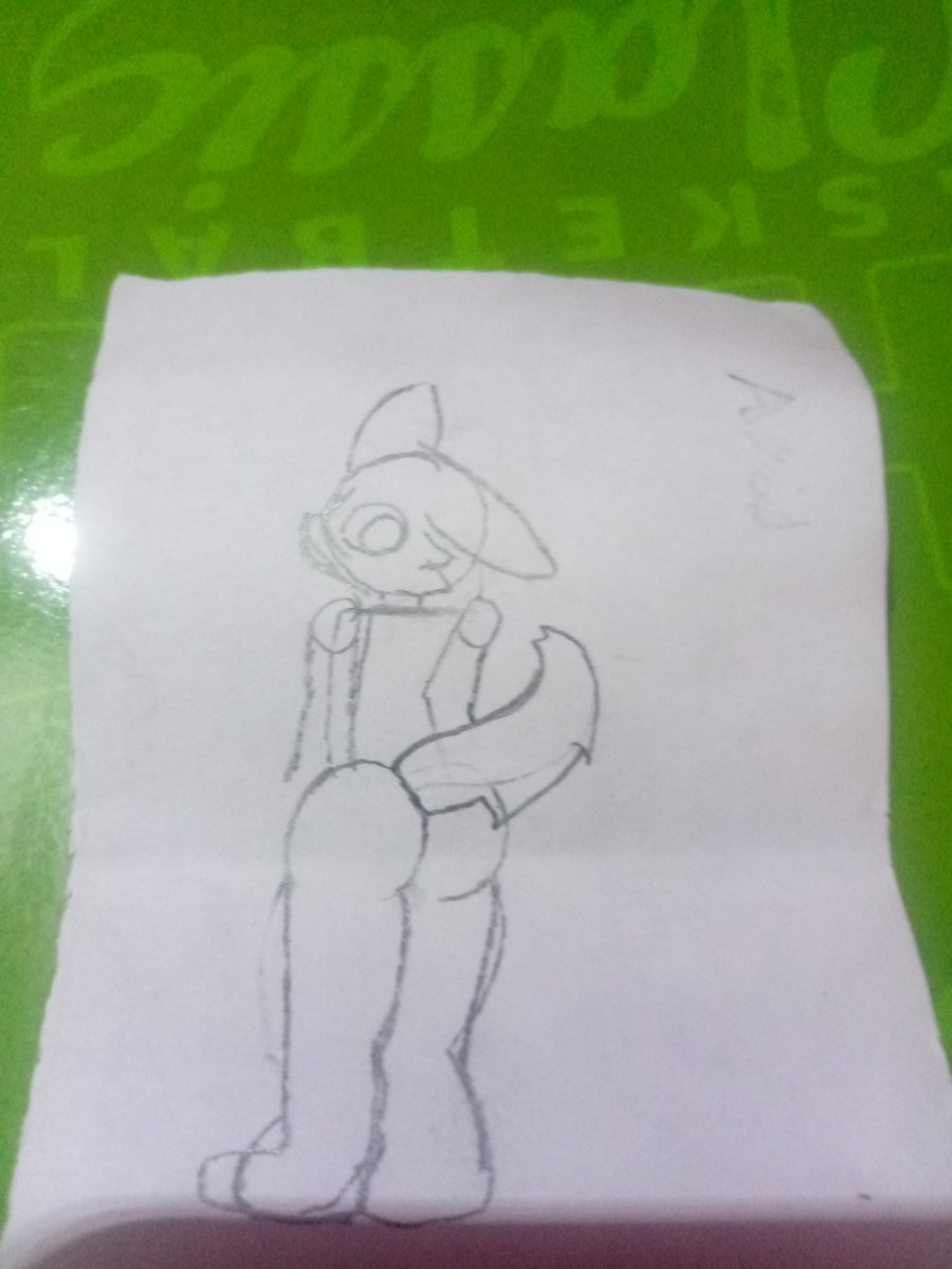Shadowkris_2009's tweet photo. XD aun en clases sigo mañosa #oshawott #furryartㅤㅤㅤ https://t.co/fXF6CW0GZd