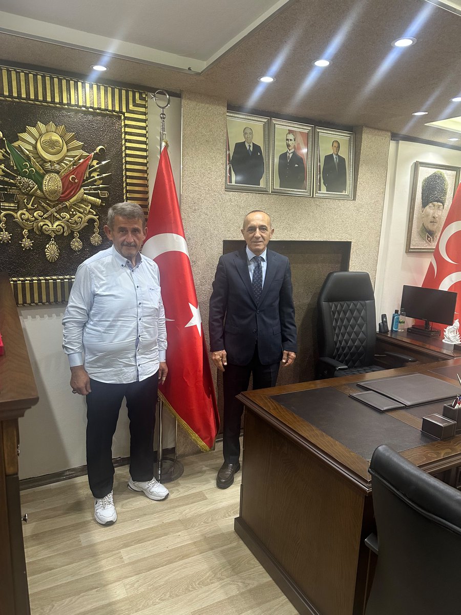 MHP_GOP's tweet photo. Geçmiş dönem Gaziosmanpaşa Kazım Karabekir Ülkü Ocakları Başkanımız Sn. Hasan Şahin, İlçe Başkanımız Sn. Ahmet Özen’i makamında ziyaret etti.
Nazik ziyaretlerinden dolayı kendilerine teşekkür ediyor sağlıklı ve mutlu bir ömür diliyoruz... https://t.co/JU4EQjyrLi