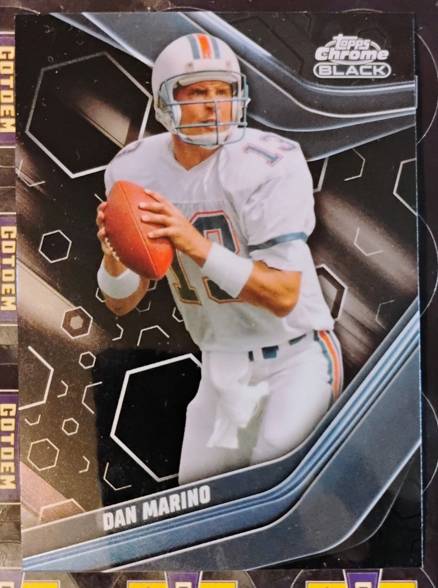 GotdemCards's tweet photo. Dan Marino - 2023 Topps Composite Football - Topps Chrome Black #125
$1.25 OBO
#THFpro #Finsup https://t.co/vi52gfc3P7