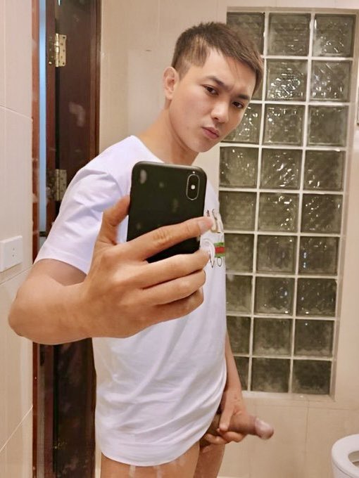 BotSG260105's tweet photo. 🍌 anh #Tim ngon lành của e🤩😘 https://t.co/vBw1Sz7Bxm