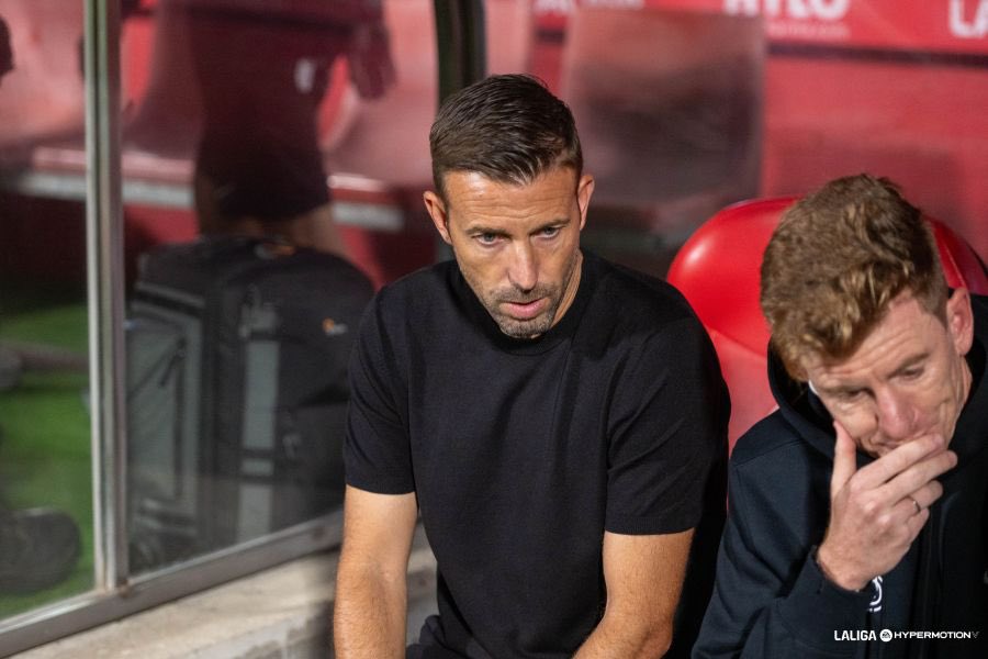 TomeuTerrasa's tweet photo. El Mallorca no está en Segunda por culpa de Luis García ni los futbolistas que han llegado este verano.

El foco debe ponerse en Pablo Ortells. Él es el responsable de la nefasta planificación del descenso y, como consecuencia, de este mal arranque.

Su crédito se agota. https://t.co/CD7zFN9sa5