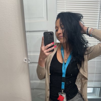 arosevibe's tweet photo. #NewProfilePic https://t.co/e7uoI7Xt5f