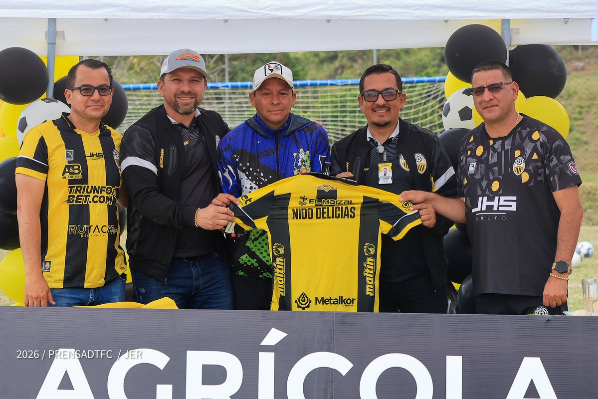 Cantera_DTFC's tweet photo. | #NidosAurinegros | 🫂 ¡GRACIAS, Delicias! 🫂

👏🏻 Este fin de semana concretamos el Nido Aurinegro número 1️⃣1️⃣ con con la escuela Fundación Deportiva Tamá, ubicada en el municipio Rafael Urdaneta 🤝

🦾 Continuamos la expansión por todo el territorio tachirense para captar los futuros talentos Aurinegros 👏🏻

#VamosTáchira 💛🖤