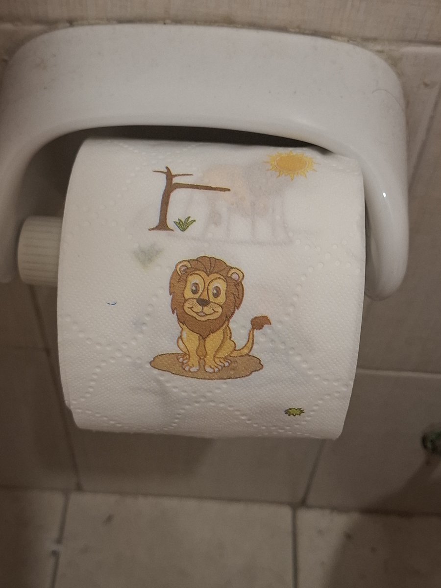 juaorue's tweet photo. uso este papel asi m imagino q es milei y todos los q lo usan lo llenan d mierda https://t.co/8Ydc9fms0J