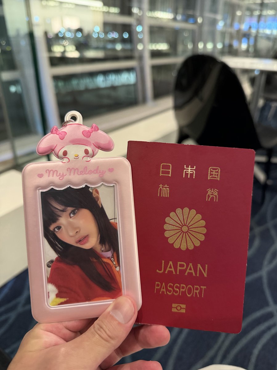 phannidukes's tweet photo. 行ってきます✈️🇰🇷
#HAPPY_HANNI_DAY https://t.co/fpmtH9e4AV