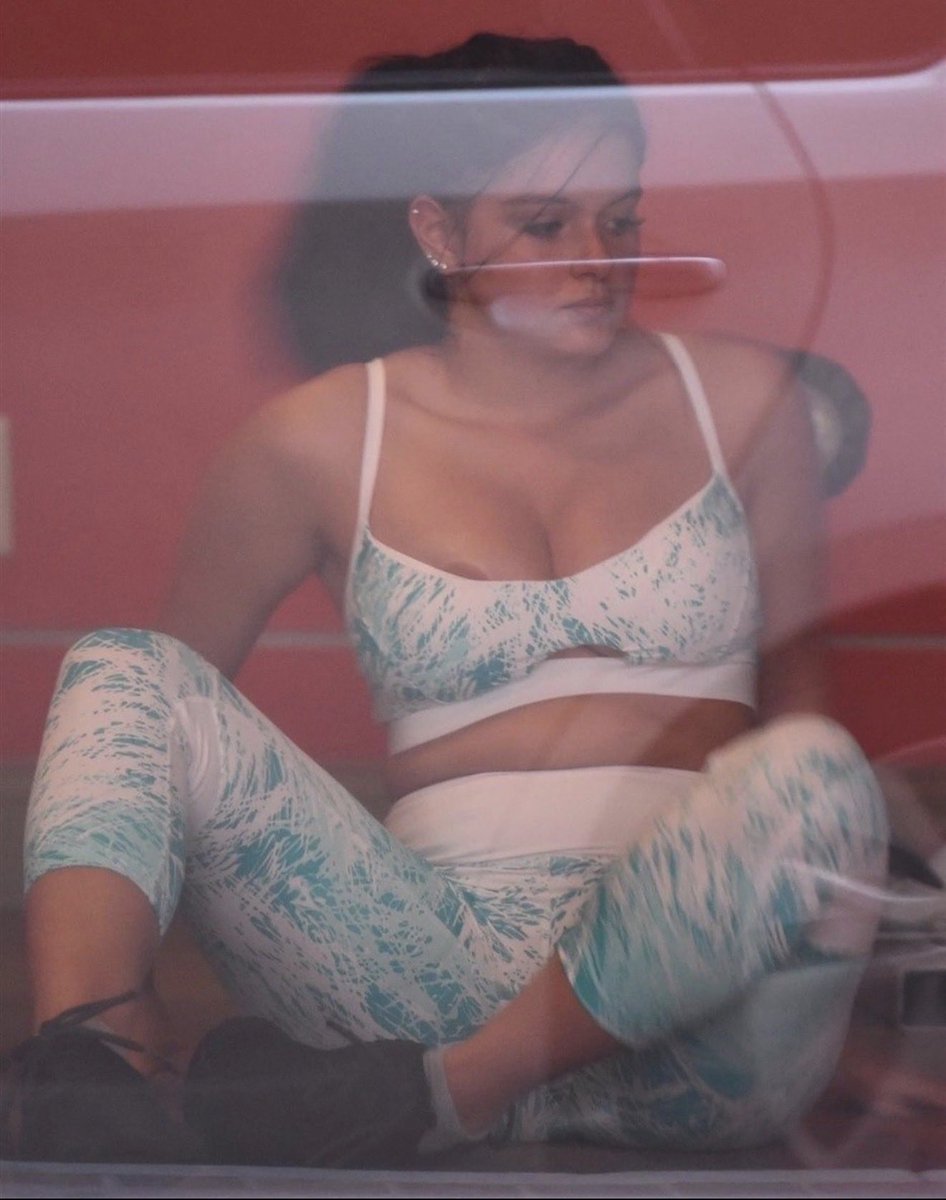 Goonr4fun's tweet photo. ✨ Ariel Winter ✨

#goon #nsfw https://t.co/UXKEGEliql