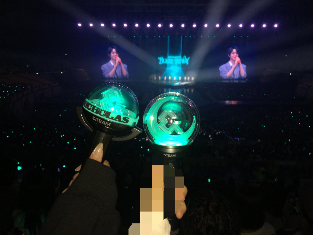 skdlsdli's tweet photo. #르네트친소 https://t.co/QsOQNGbo5J