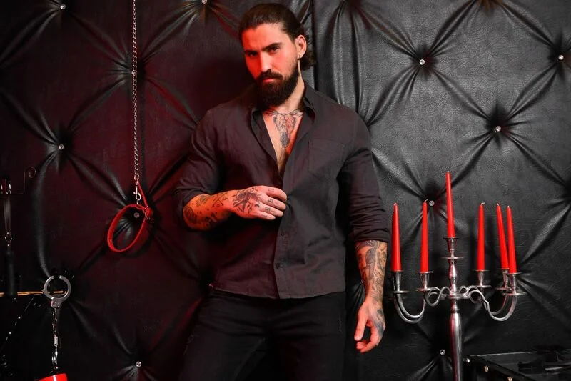 RealStreamen's tweet photo. The king of place you'd like to visit. 🔥 

Model: mateohalifa
#latino #handsome #altguy #malemodel #malemodels https://t.co/qDmltw2eVL