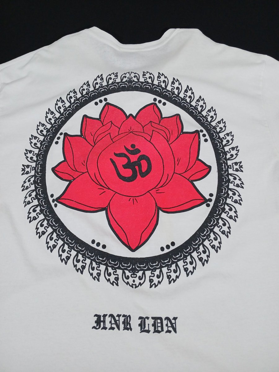 19xxKan's tweet photo. 🔸️🕉🔸️

 เสื้อยืด มือสอง ของแท้ สภาพดี ตะเข็บคู่

https://t.co/hke0M1exn5

#ภูเก็ต
#เสื้อยืด
#มือสอง
#shopee
#lazada
#อยากซื้ออยากขาย https://t.co/ysR97JUfQU