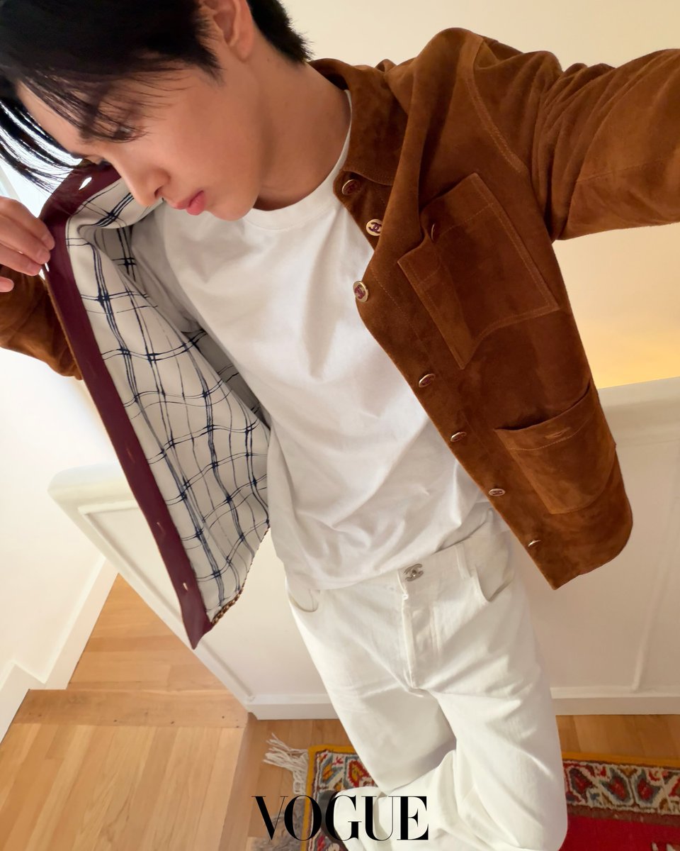 keon_hooz's tweet photo. #KEONHOxCHANELSS27 https://t.co/sRxwoq2ECx