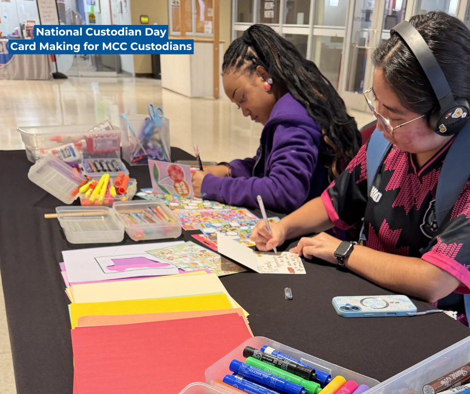 mesacc's tweet photo. From Domino Day with Mesa Community College Math Club and AZ Student Vote Summit to a special visit with Maricopa Community Colleges Chancellor Dr. Bloomberg, there is always plenty happening across Mesa Community College.

Take a look back at a few highlights! 📷

#MesaCC https://t.co/0v6spUmGWs