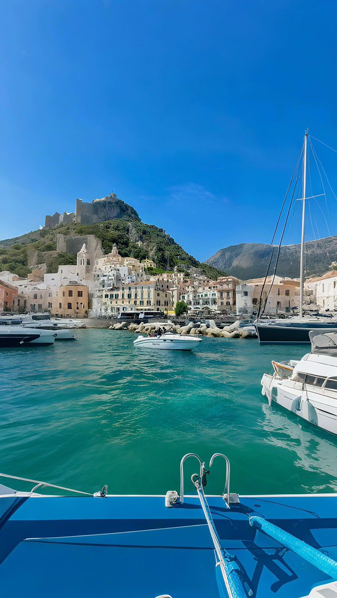 viewsoff's tweet photo. Amalfi Coast, Italy 🇮🇹 https://t.co/wXGyHFxhqc