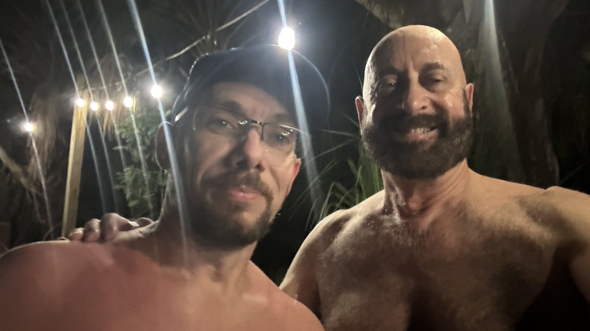 martin_desnudo's tweet photo. Building naturist bridges, and standing on them, too. With Matt @ndstmatt at the suspension bridge over the lake at Sunsport Gardens in Florida this past Friday evening.
#NormalizeBeingNudeWithFriends
#NormalizeSocialNaturism
#NudeNotPrudeOrLewd
#NakedOutdoorsOnAnAutumnNight
#ILoveMakingNewdFriends
#HopeYouWillJoinUsNextTime