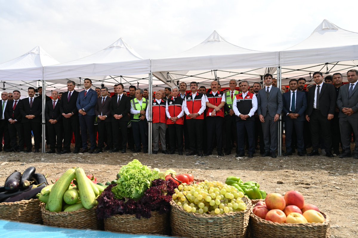 batman_tb's tweet photo. Borsamız Yönetim Kurulu Başkanı Arif Güneş, Yönetim Kurulu ve Meclis Üyelerimiz ile Genel Sekreterimiz İsa Akdaş; ortağı olduğumuz ve Yönetim Kurulu’nda yer aldığımız “Batman Sera OTB 1. Etap Altyapı Yatırımları Başlangıç Töreni”ne katılım sağladılar. @arifguness https://t.co/YGNRgNZHup