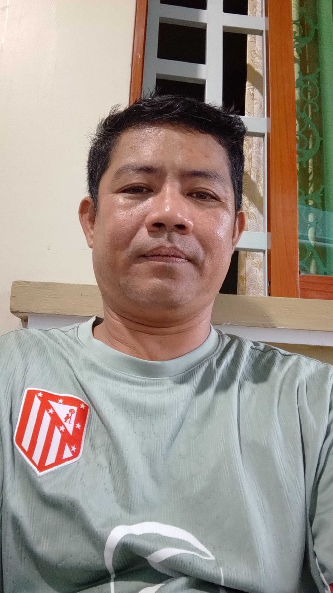 BoreyNgetke's tweet photo. @MMJK1265410 ចងលិតក្ដិត https://t.co/Yc8o8uUdzs