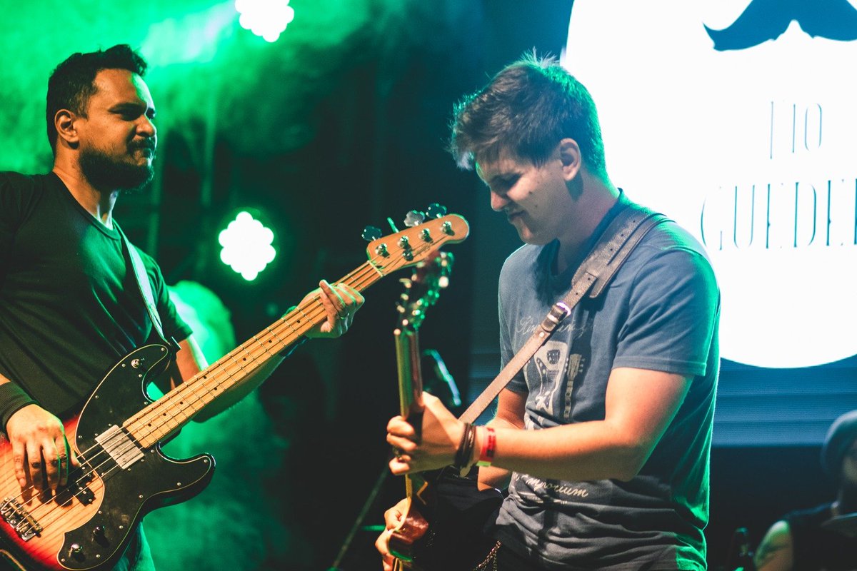 rangelxavier's tweet photo. #rock #fotografiadeshows #show #fotografodamusica https://t.co/5UfwsTxYys