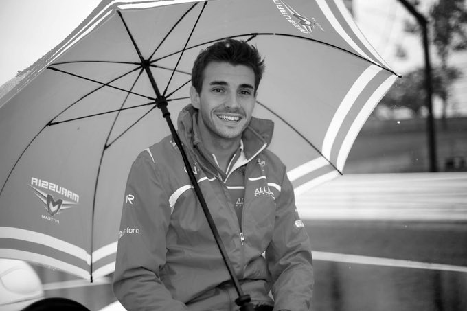 evrythngformu1a's tweet photo. 12 years ago today, the F1 world changed forever at the 2014 Japanese GP.

Always remembered. Always Jules. ❤️ https://t.co/K0i0gcG0IU