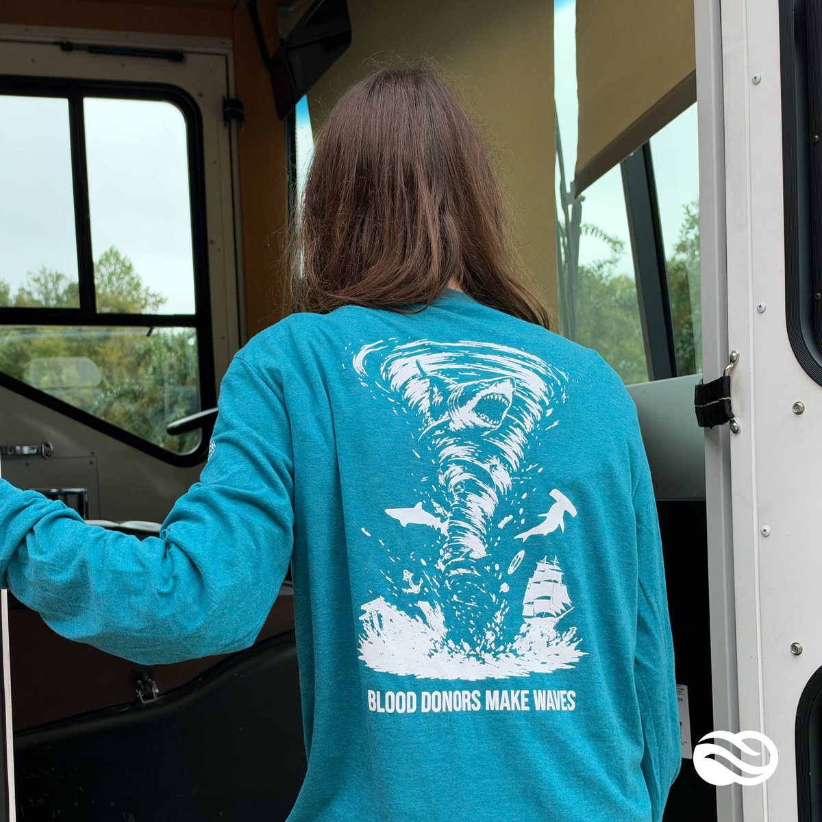 BloodConnection's tweet photo. Coastal, get ready to give back to your community and look good doing it when you give blood on campus this Wednesday, October 14th or Thursday, October 15th. Earn $20 TBC Rewards + a blood donor exclusive long-sleeve*. *while supplies last.

📌 Student Union
📌Wall Building

🔗 https://t.co/ZT028tW5dK