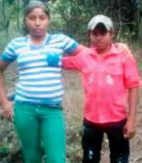 jarquin_norman's tweet photo. #Nicaragua 
Hay una famosa frase que dicta 👇
«La tolerancia llegará a tal nivel que a las personas inteligentes se les prohibirá pensar para no ofender a los imbéciles».

El "ejército" sandino-izquierdista de Nicaragua es la organización que ha llevado las ejecuciones más atroces contra opositores a la dictadura. 

Para recordar uno de los casos: la familia de Elea Valle el "ejército" asesinó a su esposo dos de sus hijos y no le entregaron sus cuerpos a la familia. 

Pero ya es la segunda ocasión que Felix Alejandro Maradiaga Blandon aparece poniendo al "ejército" de Nicaragua como inocentes; en la primera ocasión dijo que contra el ejército no hay pruebas, ahora dice que el ejército debe decidir si va ser parte del problema o la solución. 

La dictadura es conjunto de problemas, entre ese conjunto de problemas está el ejército que actúa como una banda de sicarios al servicio del jefe del cártel que es Daniel Ortega. 

Pero también son parte del problema los dirigentes de las ONGs como Marañaga que quieren salvar a sus amigos de los que un día fue jefe. @CarinesMoncada @EntrelineasNoOf @PsicologoNica @AdamSmithCenter @FloresJudith7