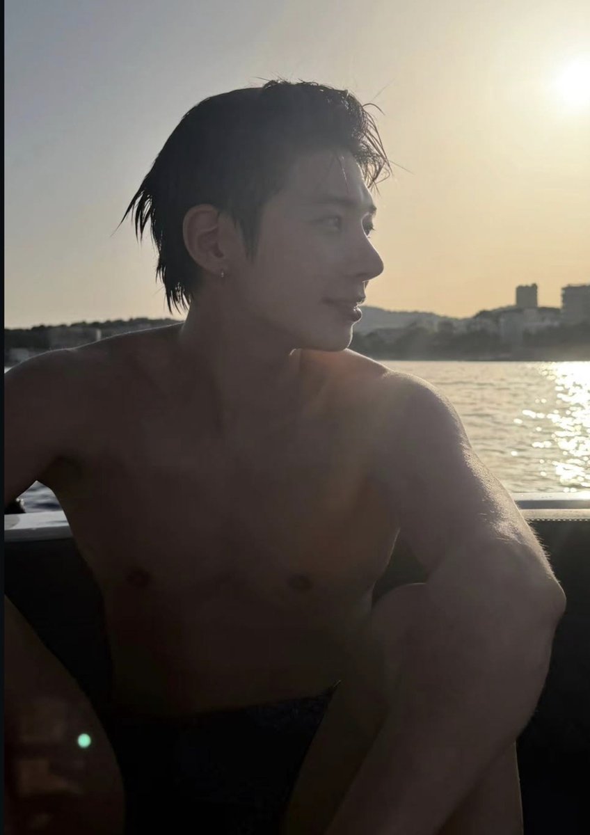 starrytubatu's tweet photo. #whoremembers bringing this back onto the tl because what the heck kang taehyun https://t.co/B41iJnvqHC