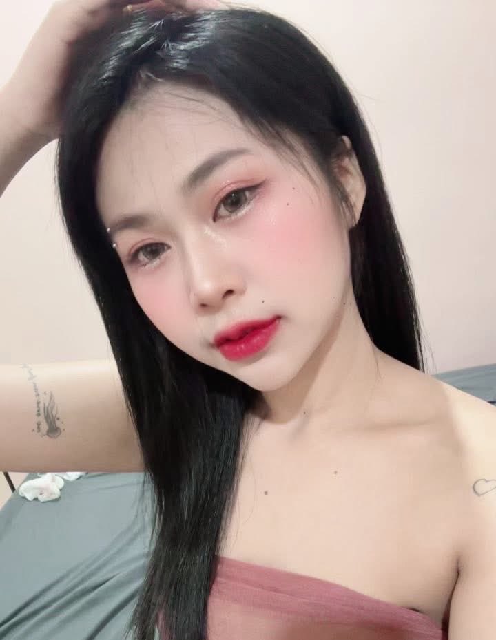 MerilynSedna's tweet photo. ครีมพรีเมี่ยม เนียนจริง
บอกลาวิธีแต่งหน้าแบบเดิมๆ
ใช้แค่ตัวเดียว บำรุงกันแดด 

ไม่ต้องง้อแป้ง กันน้ำกันเหงื่อ
ไม่อุดตันรูขุมขนไอดี nus3399

#รับงานร้อยเอ็ด #ร้อยเอ็ด 🌊🧊 https://t.co/UhJlRF7d5H