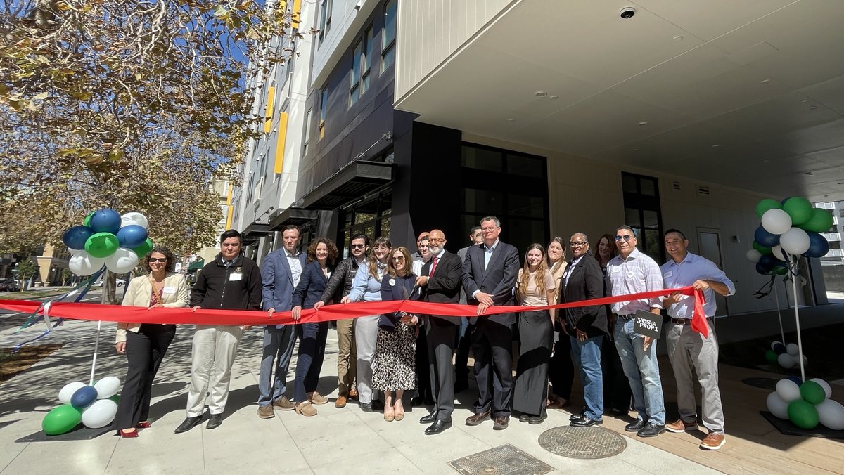 California_HCD's tweet photo. Pacific Station North Apartments are open in @CityofSantaCruz! With $36.5M from HCD’s Infill Infrastructure Grant and Affordable Housing and Sustainable Communities programs, the community adds 128 energy-efficient affordable homes to the city. @CaliforniaHHA @CalSGC https://t.co/f4Kjs8woFg