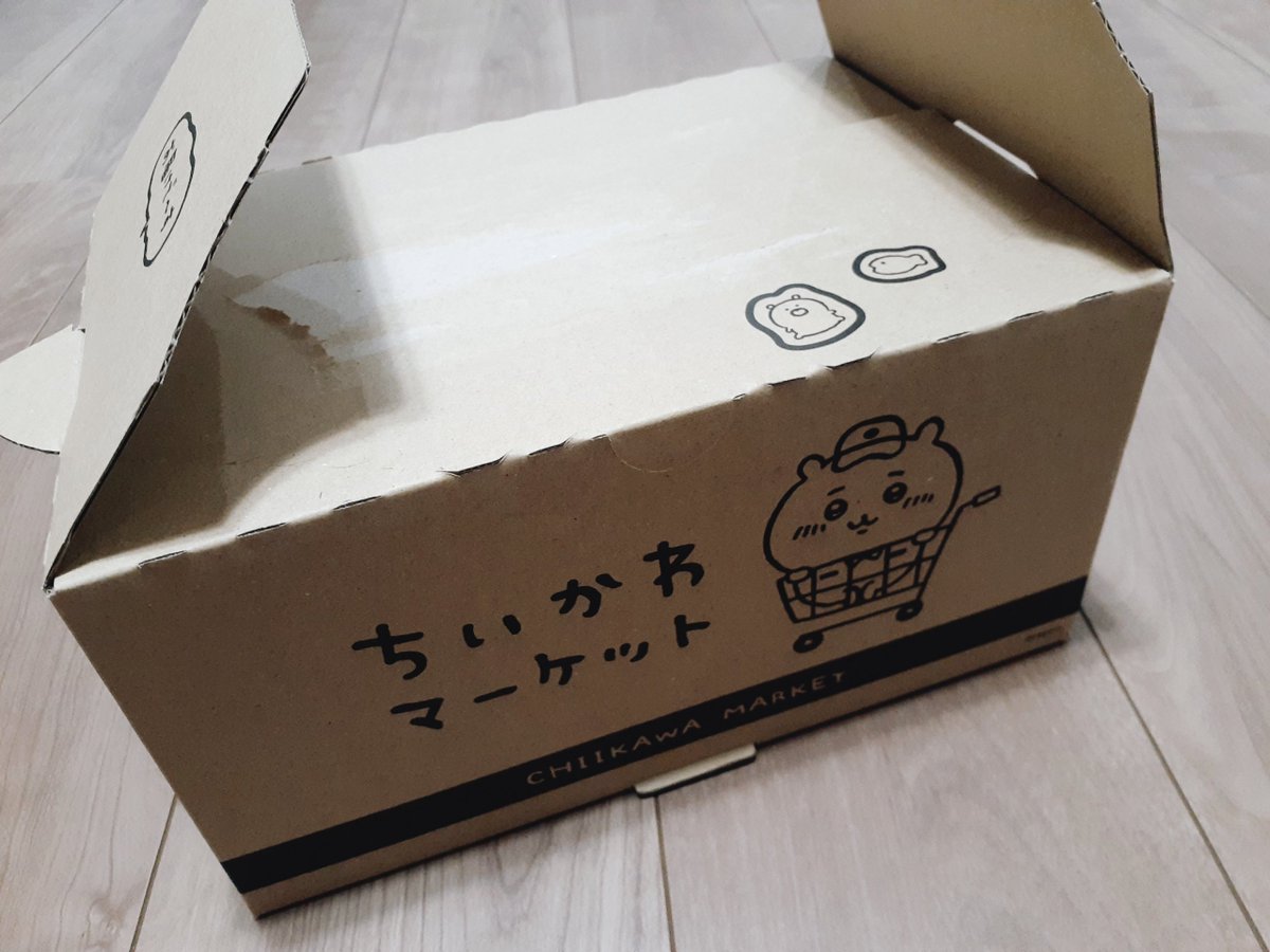 nananananto666's tweet photo. ちいかわマーケット
段ボールまで可愛い https://t.co/N15QinbzIw