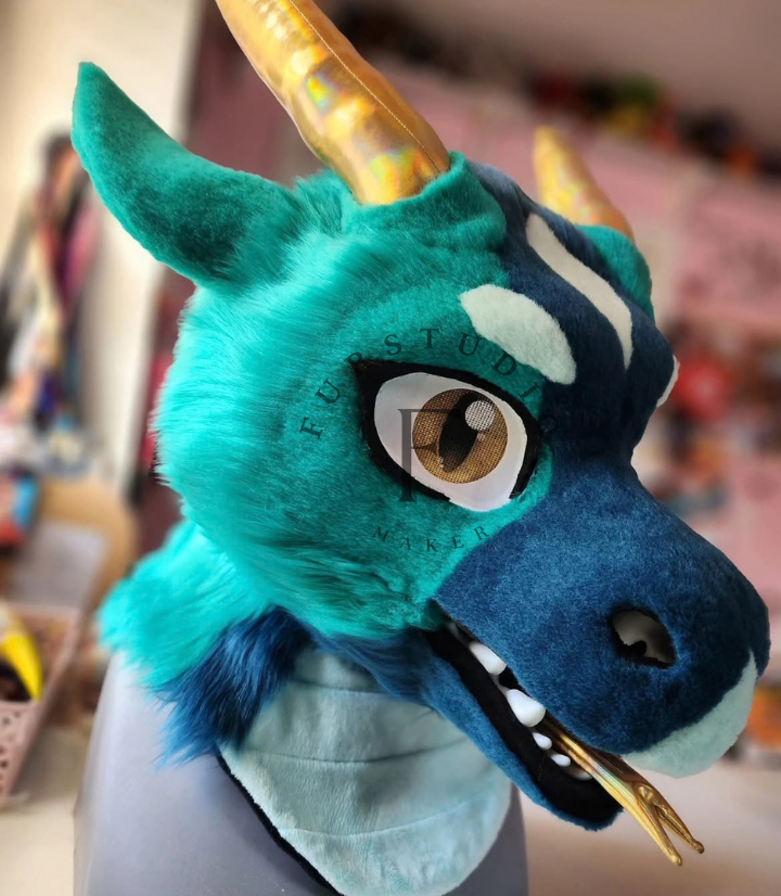 Furstudioo6's tweet photo. ✨🐲

Here’s another custom-made fursuit for Monday, October 5th!

A stunning teal and gold dragon! I absolutely love this color combination

The eyes are metallic gold with gold glitter that really shines in person!

Made as a custom commission with lots of love and attention to detail. 

#FursuitMaker #FurryFandom #DragonFursuit #FurrySuit #Furry #Fursona #FursuitPlz #FurryMaker #CustomFursuit