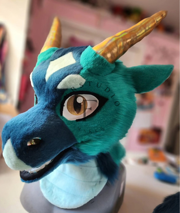 Furstudioo6's tweet photo. ✨🐲

Here’s another custom-made fursuit for Monday, October 5th!

A stunning teal and gold dragon! I absolutely love this color combination

The eyes are metallic gold with gold glitter that really shines in person!

Made as a custom commission with lots of love and attention to detail. 

#FursuitMaker #FurryFandom #DragonFursuit #FurrySuit #Furry #Fursona #FursuitPlz #FurryMaker #CustomFursuit