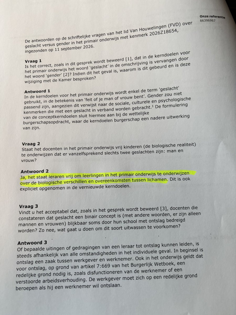 PvanHouwelingen's tweet photo. Dit kabinet spreekt niet over biologische verschillen tussen mannen en vrouwen maar “over de biologische verschillen en overeenkomsten tussen lichamen”.

Dit kabinet ziet dus geen biologische verschillen tussen “mannen en vrouwen”.

Dit kabinet onderscheidt slechts “lichamen”.👇 https://t.co/wllG2b6DwN