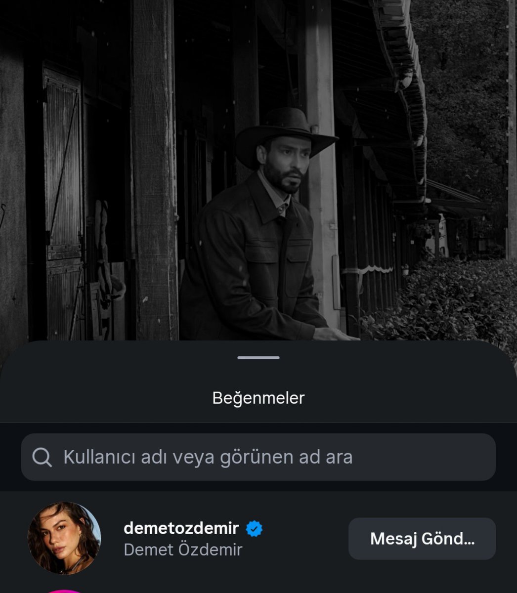 whisperof_nazli's tweet photo. Ekin ve Demet napiyosunuz fotoğraflara bakınca  dünya küçük diyene kanmam çalmaya başlıyor 🥺 https://t.co/d82GUmBnS4