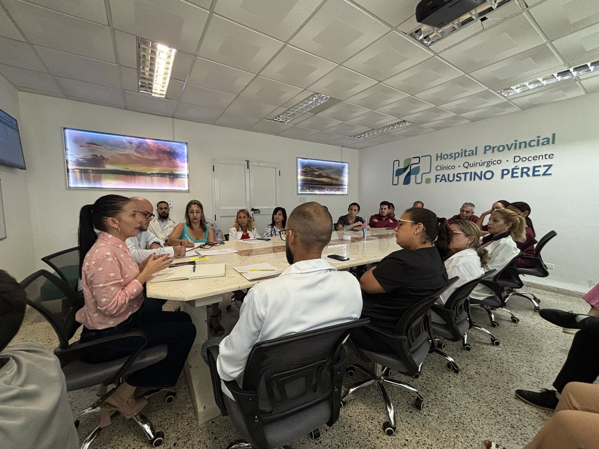 taymi_martinez's tweet photo. 🏥📢La Comunicación Social consolida su papel como pilar de gobierno mediante una gestión sistémica, integrada y estratégica. Nuestra institución se prepara en el ámbito organizacional con la labor de sus comunicadores en cada servicio y departamento. https://t.co/QUgkhKtoJm