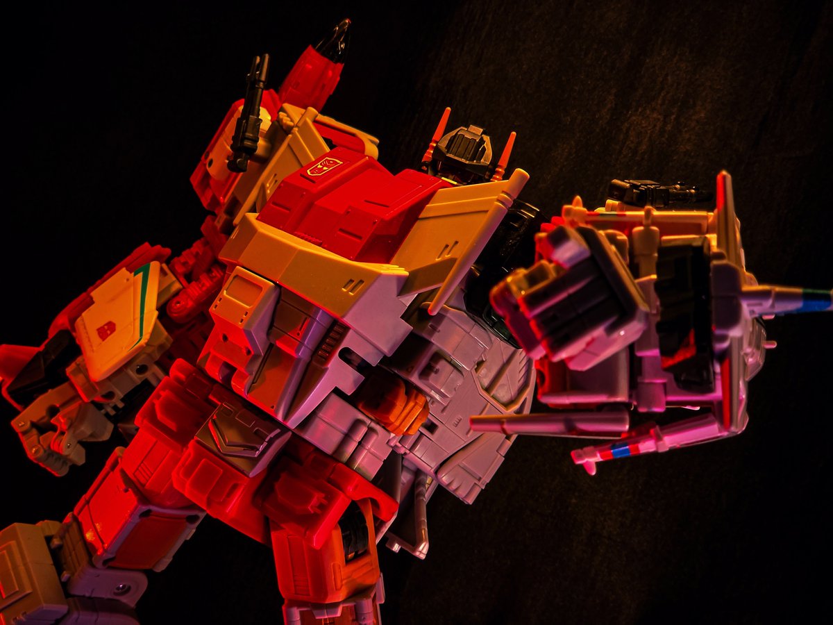 SpencerButlerVA's tweet photo. Fleet-footed.
#Transformers #Toyphotography #Actionfigurephotography #AgeofthePrimes #Superion https://t.co/GvZfKRS43G