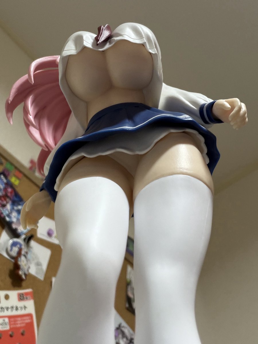 Sakuya75_75's tweet photo. 気になってた咲-Saki-原村和ちゃんのフィギュア買った、めっちゃおっぱいおしりふとももがデカくて神！デカすぎてフィギュアケース入れると髪に影かかるぐらいデカかった！ https://t.co/eNcKpUjjir