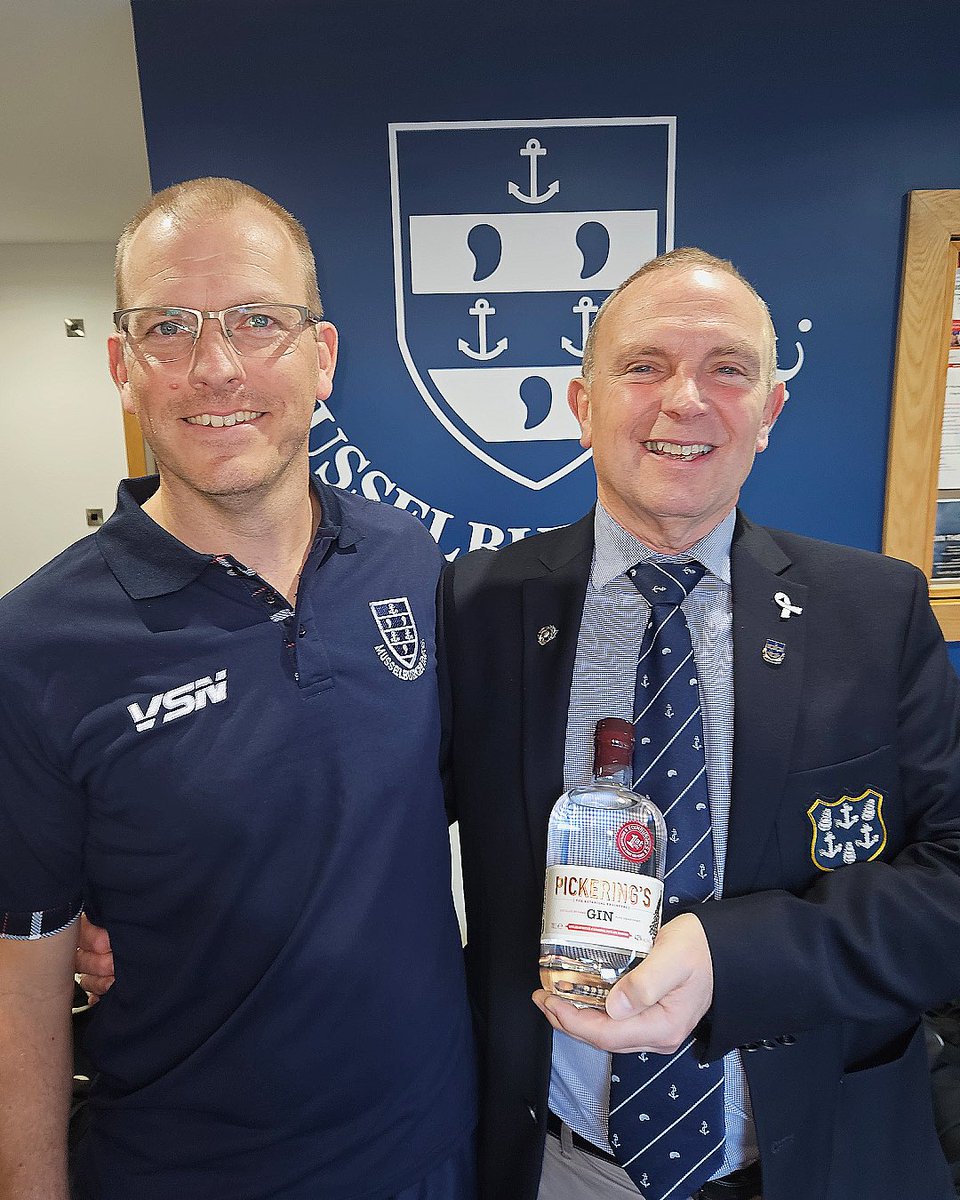 MusselburghRFC's tweet photo. Congratulations to our Pickering's Gin Volunteers of the Month.
Iain for his continued all round support at the club and Caitlin for organising Friday night touch rugby, which was a great boost for peopleโs mental health.
Well done both ๐
#BackingBurgh https://t.co/aB9EQ9skmX