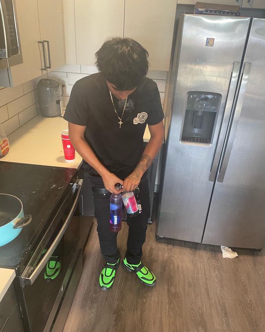 xannyjayy's tweet photo. Here’s to growth, meaningful connections, and turning dreams into reality. 🚀
Glad to be here. #drugtwt #narcos #ghsp #TrendingNow #drugstwt #GeeksforGeeks #drugtwtlat https://t.co/gwzIiL1kGw