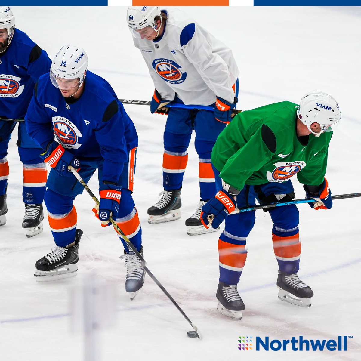NYIslanders's tweet photo. Starting the week off right.