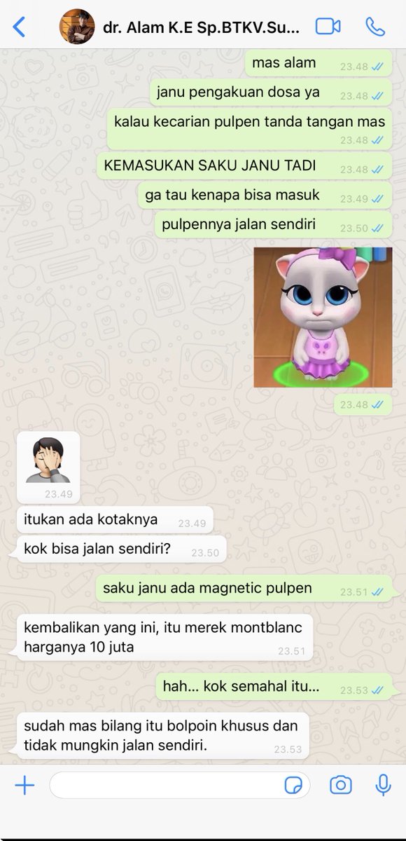 lertkosuemn's tweet photo. janu the swiper, si pelaku hilangnya pulpen di meja kerja alam 😼 https://t.co/SAiRJnvQSB