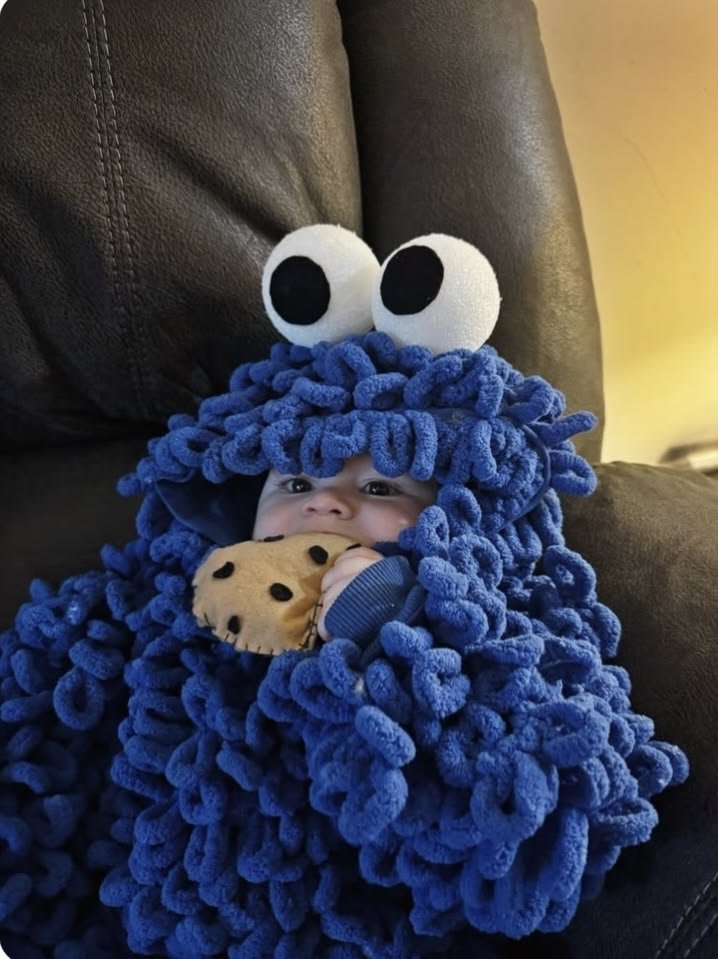 Cuddleecute's tweet photo. He’s got the cookie, the costume, and absolutely no regrets 😂 https://t.co/inXSWlWREO
