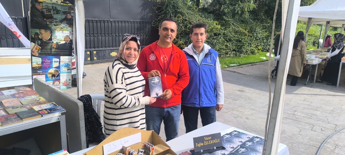 GSB_KilisGM's tweet photo. 📚 Kilis Kitap Fuarı’nda 3. Gün!

Kilis Kitap Fuarı’nın üçüncü gününde de gençlerimizle birlikte fuarın yolunu tuttuk. 📖
📍 Kilis Kitap Fuarı
#GSBGM
@gencliksporbak
@OA_BAK
@KalayliOmer 
@MuratDEMRBLEK3 https://t.co/evnYGeNjtE