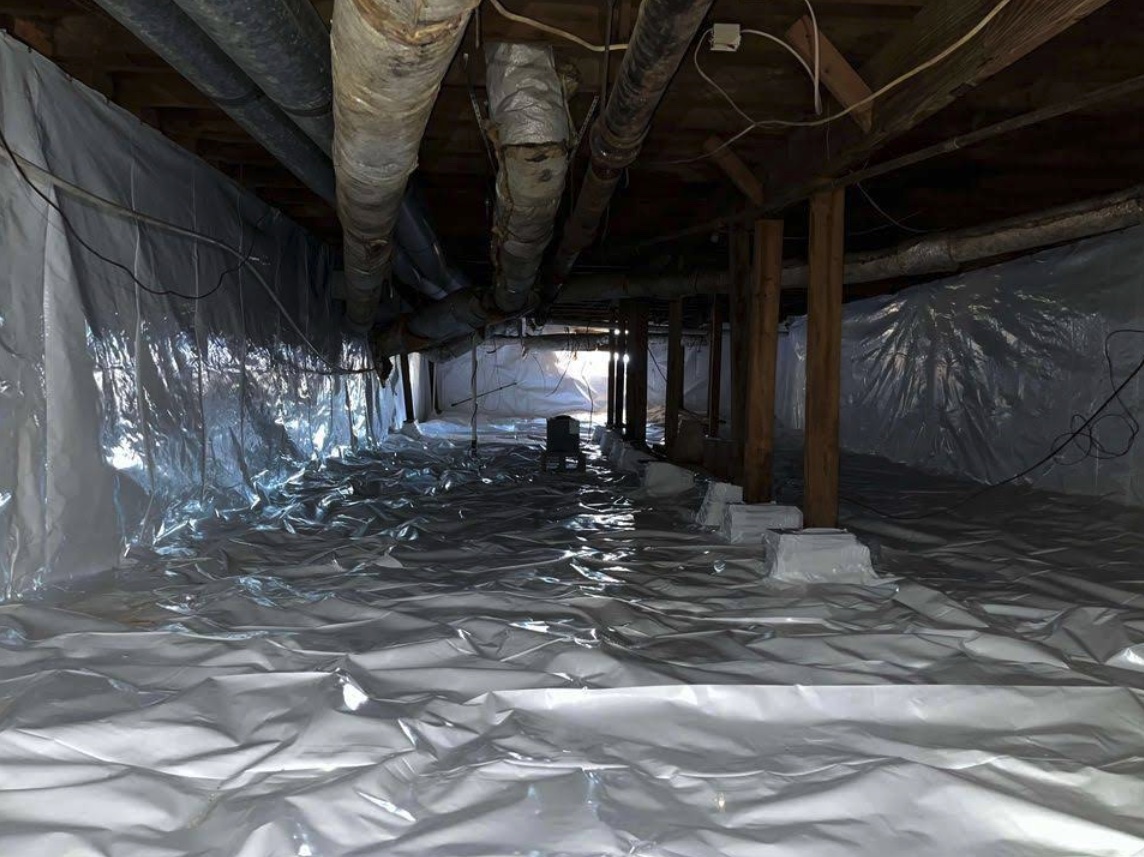 LES_Enviro's tweet photo. A damp crawlspace can affect insulation, wood framing, odors, and humidity throughout the home. Crawlspace encapsulation can help Huntsville homeowners create a more controlled space by addressing exposed soil and recurring moisture conditions. #CrawlspaceEncapsulationHuntsville https://t.co/Zh9i5aICPY