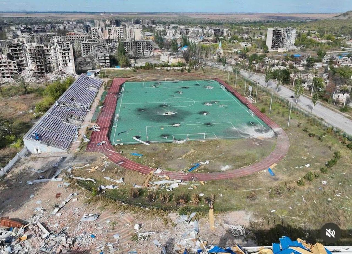 detyproject's tweet photo. Not long ago, children were running across these fields, playing soccer. These are soccer fields in Dobropillia, Ukraine.

You can still see the white lines, but the fields are now covered with craters and debris after russian attacks.

A soccer field is part of childhood. It is where children meet their friends, learn to play as a team, celebrate a goal and simply enjoy being kids. russia is destroying these places too.

By mid-June 2026, 891 sports infrastructure facilities across Ukraine had been damaged or destroyed as a result of the war, according to Ukraine’s Ministry of Youth and Sports.

We pray for the day when Ukrainian children can run onto these fields again — with a ball at their feet, not an air-raid siren overhead.

You can help bring that day closer. Don’t stay silent.
Tell the truth about what russia is doing to Ukraine.

Photos: TV company “Orbita”
#DETYProject #ProtectUkrainianChildren #StandWithUkraine #UkrainianChildren

Ще зовсім недавно цими полями бігали діти, граючи у футбол.

Це футбольні поля у Добропіллі, Україна.

Білі лінії ще видно, але тепер поля вкриті вирвами та уламками після російських атак.

Футбольне поле — частина дитинства.

Тут діти зустрічають друзів, вчаться грати в команді, святкують забиті голи й просто насолоджуються тим, що вони діти.

росія знищує і ці місця.

Станом на середину червня 2026 року в Україні внаслідок війни було пошкоджено або зруйновано 891 об’єкт спортивної інфраструктури, повідомляє Міністерство молоді та спорту України.

Ми молимося про той день, коли українські діти знову зможуть бігати цими полями — з м’ячем під ногами, а не під звуки повітряної тривоги.
Ви можете допомогти наблизити цей день.
Не мовчіть.
Розповідайте правду про те, що росія робить в Україні.
Фото: телекомпанія «Орбіта»
#DETYProject #ProtectUkrainianChildren #StandWithUkraine #UkrainianChildren

Il n’y a pas si longtemps, des enfants couraient sur ces terrains, un ballon aux pieds.
Ce sont des terrains de football à Dobropillia, en Ukraine.
On voit encore les lignes blanches, mais les terrains sont maintenant couverts de cratères et de débris après les attaques russes.
Un terrain de football fait partie de l’enfance.
C’est là que les enfants retrouvent leurs amis, apprennent à jouer en équipe, célèbrent un but et profitent tout simplement du fait d’être des enfants.
La russie détruit aussi ces lieux.
À la mi-juin 2026, 891 infrastructures sportives à travers l’Ukraine avaient été endommagées ou détruites en raison de la guerre, selon le ministère ukrainien de la Jeunesse et des Sports.
Nous prions pour le jour où les enfants ukrainiens pourront à nouveau courir sur ces terrains — avec un ballon aux pieds, et non sous les sirènes d’alerte aérienne.
Vous pouvez contribuer à rapprocher ce jour.
Ne restez pas silencieux.
Dites la vérité sur ce que la russie fait subir à l’Ukraine.
Photos : chaîne de télévision « Orbita »
#DETYProject #ProtectUkrainianChildren #StandWithUkraine #UkrainianChildren