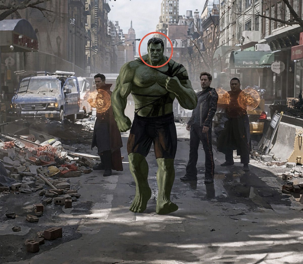 KolaXMovie's tweet photo. Hulk refused to come out in Infinity War after Thanos beat him. Was he scared, or was he making a point to Banner? https://t.co/fkpIszymcL