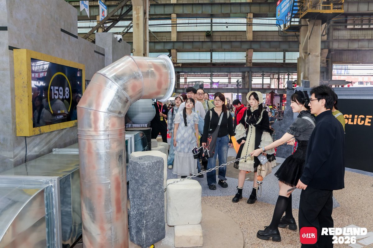 TopHatStudiosEN's tweet photo. REDLAND in Shanghai is on right now, and everyone's having a great time! Check out our exhibit for MOTORSLICE - complete with a functioning orbie, mini bucket-excavator, and P herself as a guide! 

You can also get MOTORSLICE for 20% off on Steam ATM to celebrate the event! https://t.co/149YFjrs4j