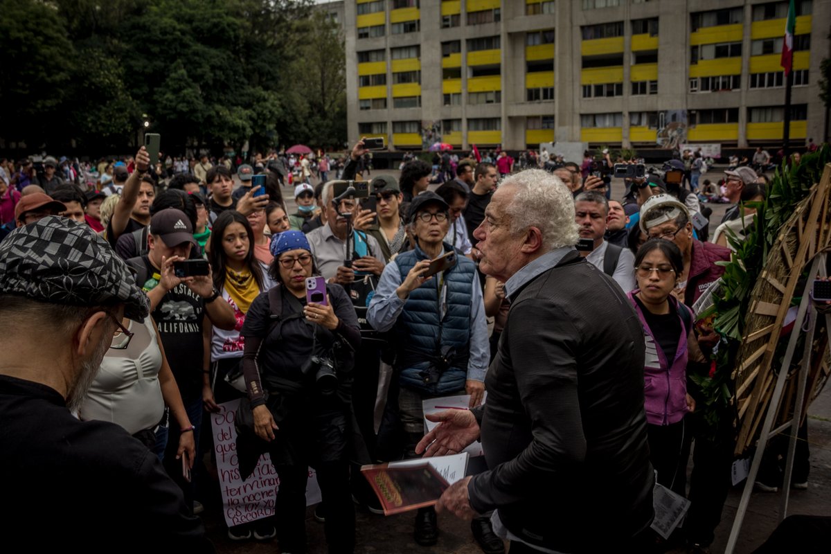 BrigadaAltaVoz's tweet photo. COMITÉ 68: UNA LUCHA QUE NO HA TERMINADO

Y hay otras que, además de sobrevivir, mantienen viva una deuda histórica que el Estado mexicano todavía no ha saldado.

El Comité 68 Pro Libertades Democráticas pertenece a esa historia.

#Comité68 #2DeOctubreNoSeOlvida #Tlatelolco https://t.co/tutvwj2y4j