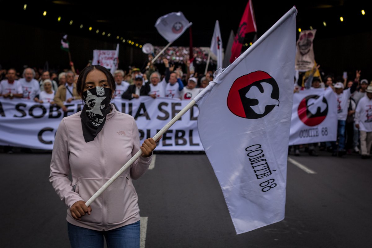 BrigadaAltaVoz's tweet photo. COMITÉ 68: UNA LUCHA QUE NO HA TERMINADO

Y hay otras que, además de sobrevivir, mantienen viva una deuda histórica que el Estado mexicano todavía no ha saldado.

El Comité 68 Pro Libertades Democráticas pertenece a esa historia.

#Comité68 #2DeOctubreNoSeOlvida #Tlatelolco https://t.co/tutvwj2y4j